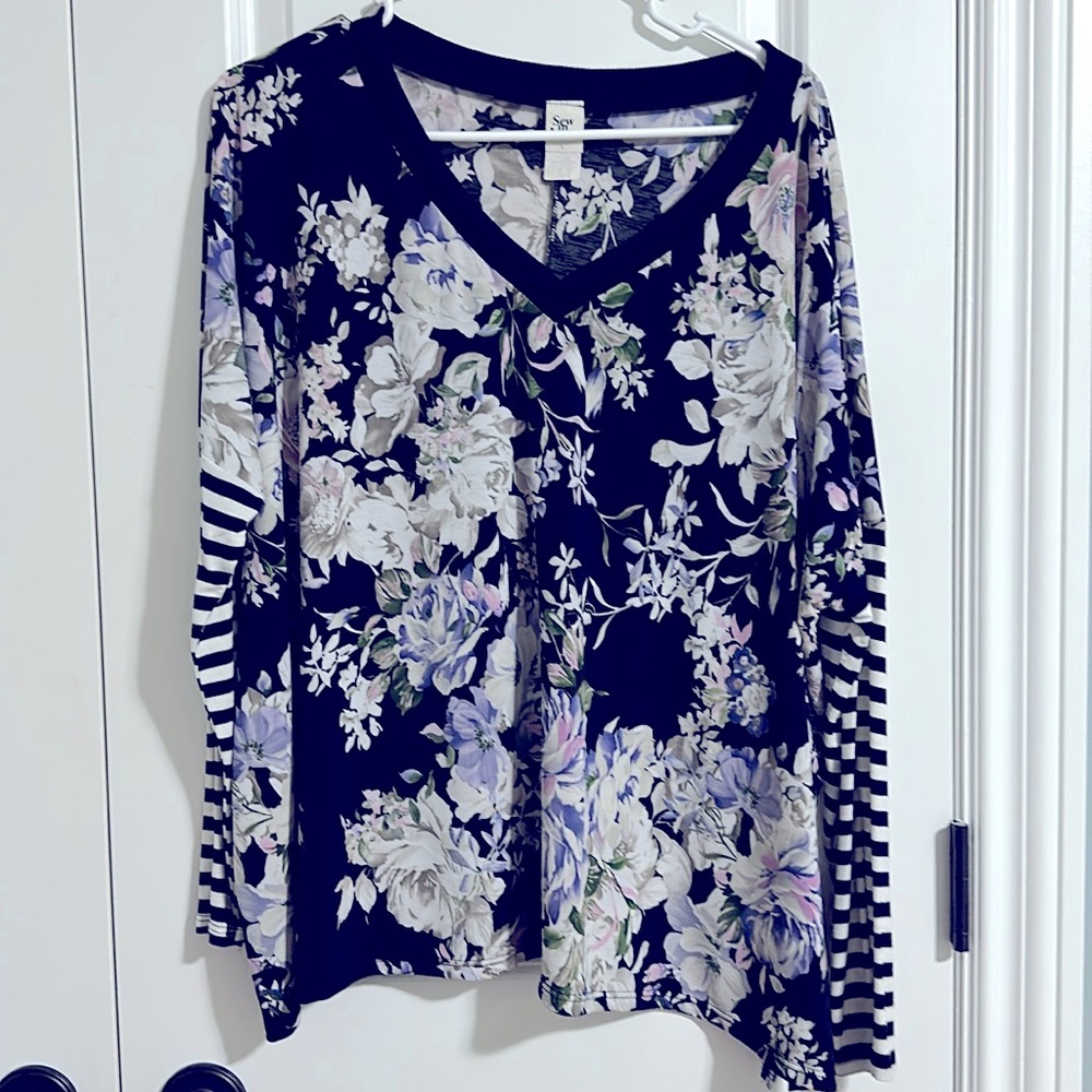 See in Love, Floral/Stripe Top